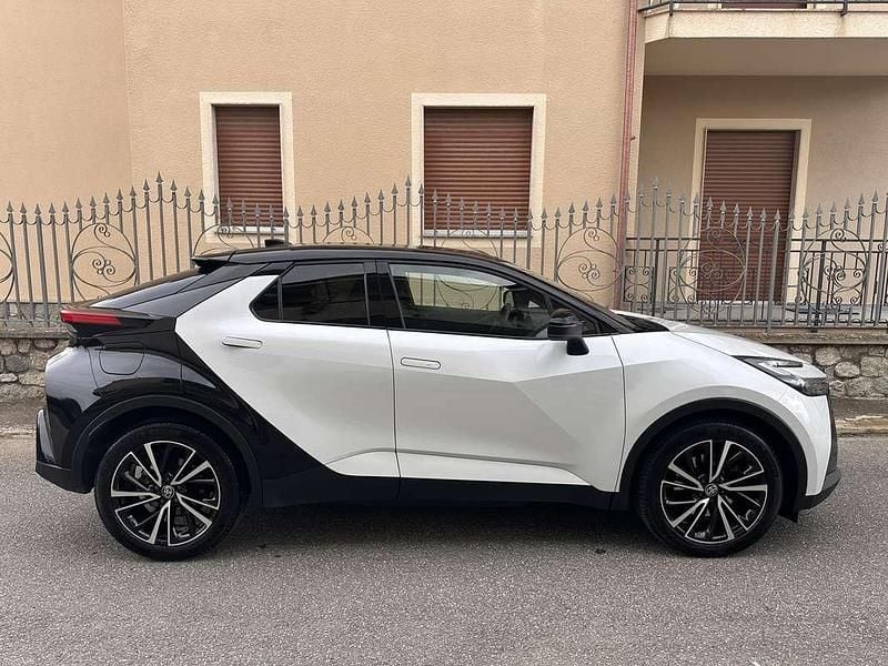 Usata Toyota C-HR Lounge 152 CV (111 kW) 2024 SUV