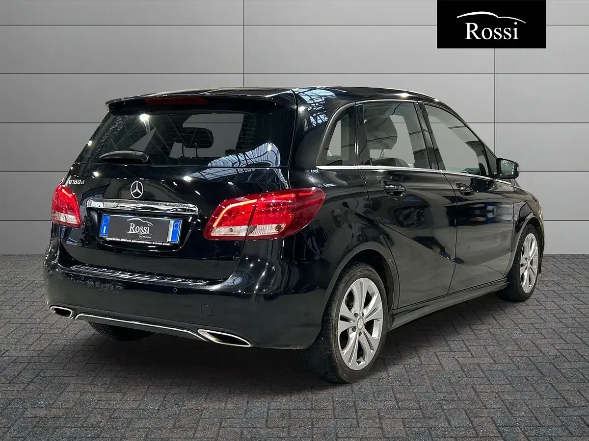 Usata Mercedes B180 109 CV (80 kW) 2016 Utilitaria