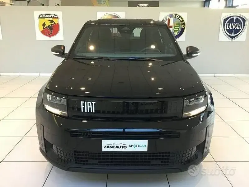 Nuova Fiat Grande Panda Pop 101 CV (74 kW) 2026 Nero Utilitaria