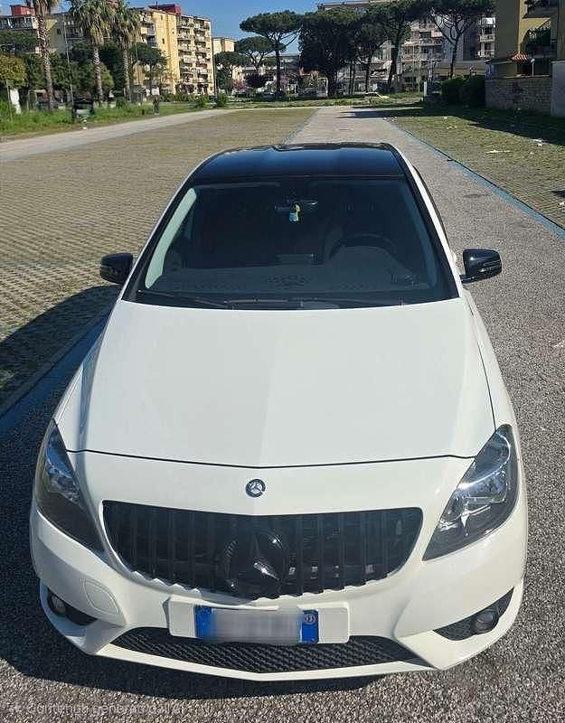 Usata Mercedes B180 Executive 109 CV (80 kW) 2013 Bianco Utilitaria