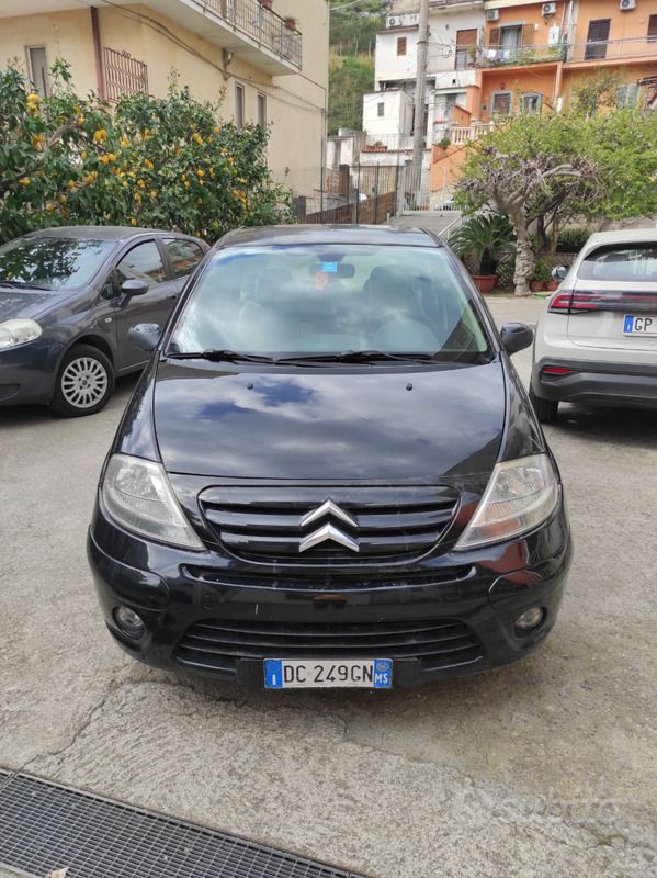 Nero Usata 2006 Citroën C3 Elegance Due volumi | 3000 € (Buon prezzo) - Immagine 1/4