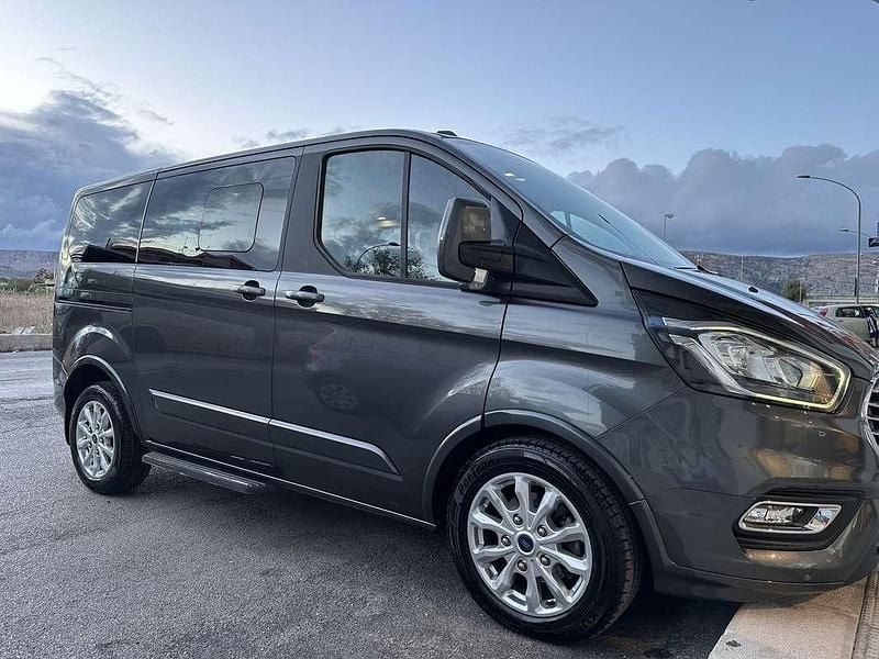 Usata Ford Tourneo Custom Titanium 185 CV (136 kW) 2019 Furgone