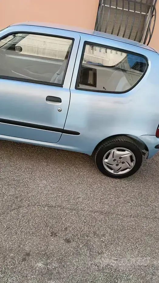 Usata Fiat 600 54 CV (39 kW) 2002 Bluazzurro Utilitaria