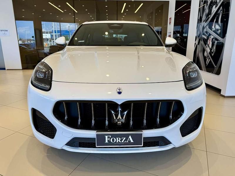 Nuova Maserati Grecale GT 250 CV (183 kW) 2025 Bianco solido SUV