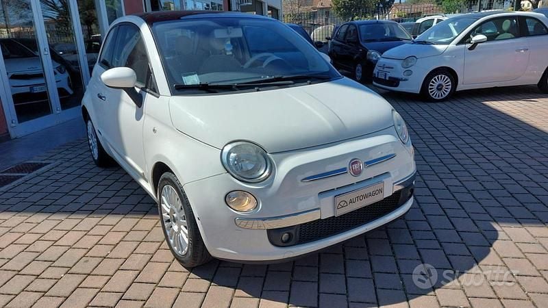 Usata Fiat 500 Lounge 69 CV (50 kW) 2010 Bianco Utilitaria