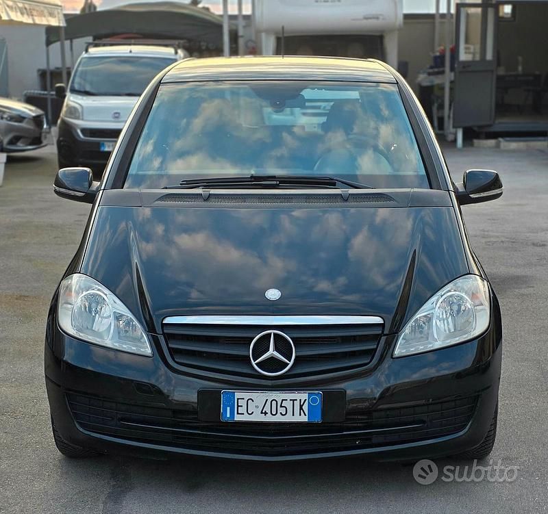 Usata Mercedes A180 110 CV (80 kW) 2010 Nero Berlina