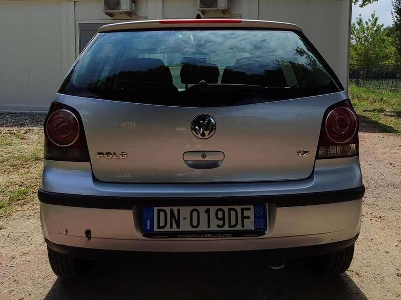 Usata VW Polo Comfortline 69 CV (50 kW) 2008 Grigio Utilitaria