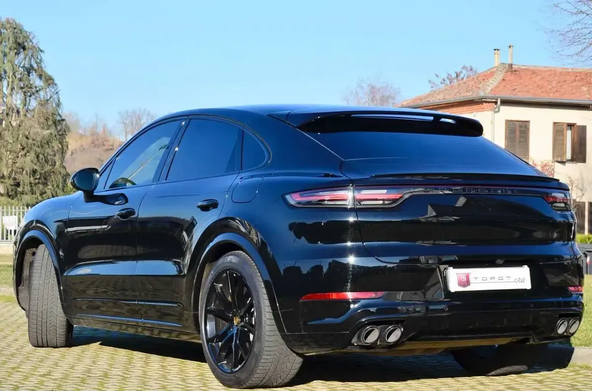 Usata Porsche Cayenne Coupe 340 CV (250 kW) 2020 Nero Coupé