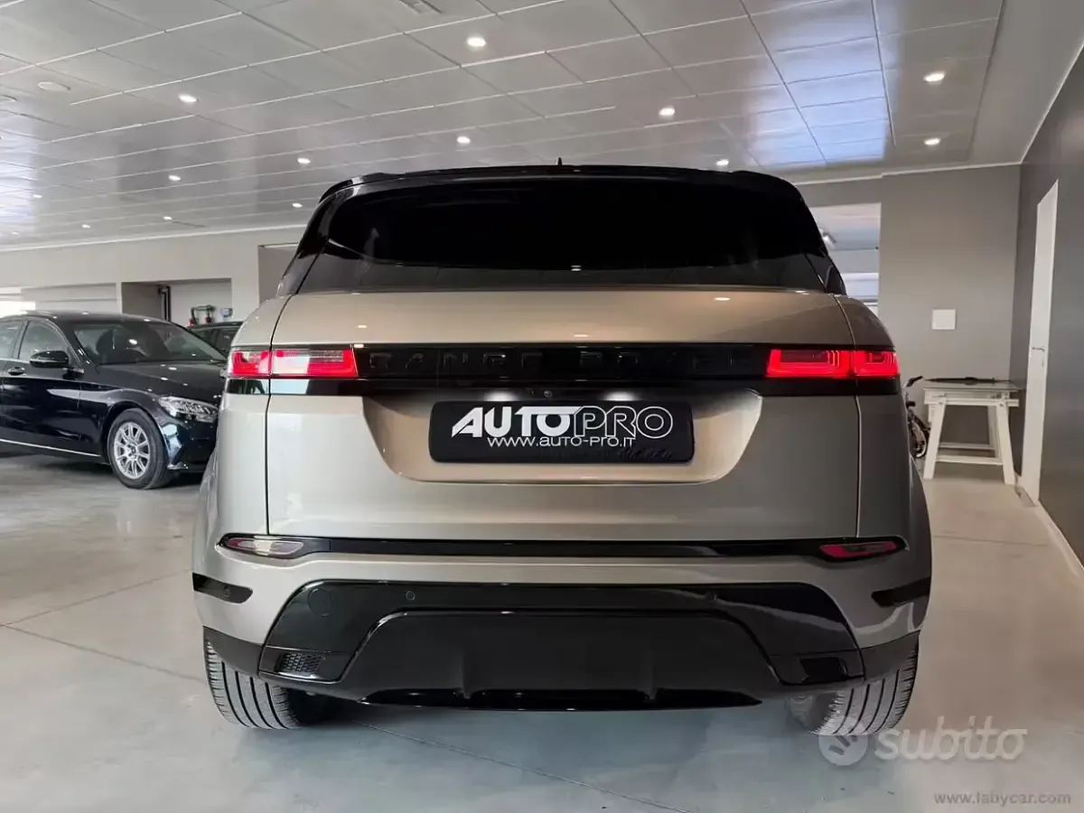 Usata Land Rover Range Rover evoque SE 204 CV (150 kW) 2023 Beige SUV
