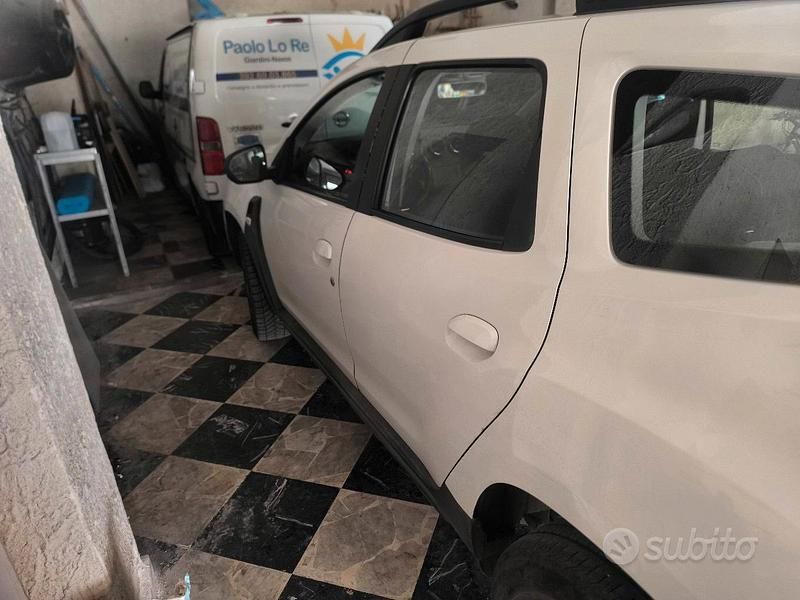 Usata Dacia Duster 115 CV (84 kW) 2018 Bianco SUV