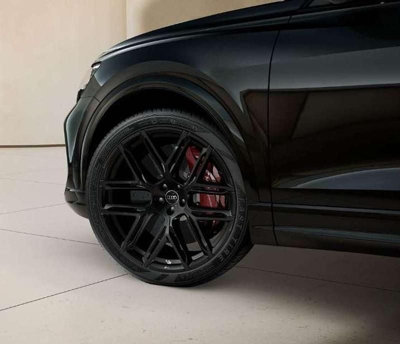 Nuova Audi RS Q8 Performance 640 CV (470 kW) 2026 Nero SUV