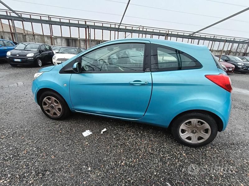 Usata Ford Ka Plus Titanium 69 CV (50 kW) 2011 Blu Utilitaria