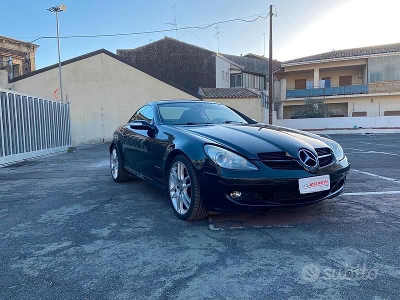 Usata Mercedes SLK200 163 CV (119 kW) 2007 Nero Cabrio