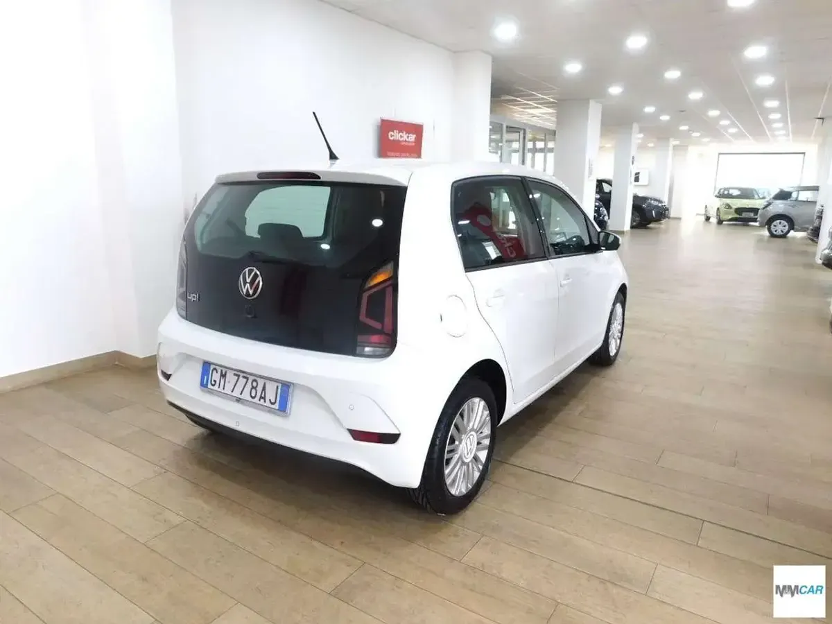 Usata VW up! Move 65 CV (47 kW) 2023 Bianco Utilitaria