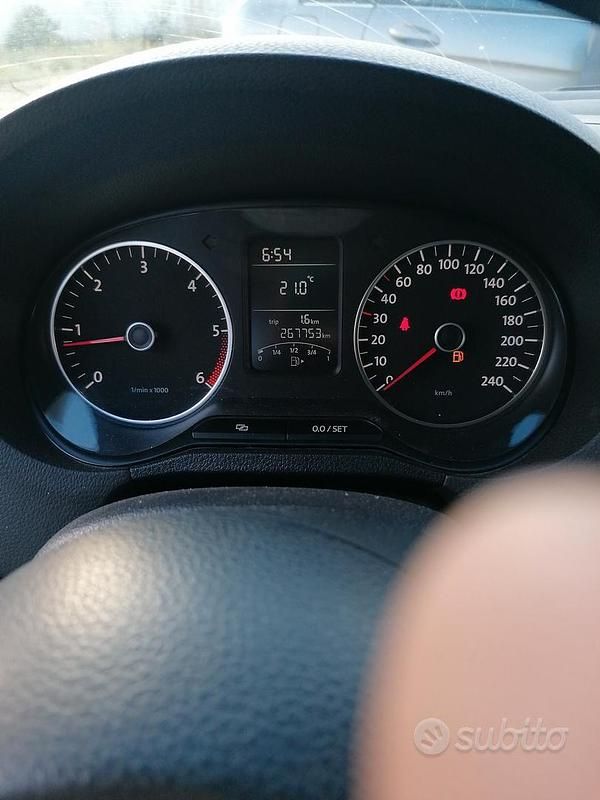Usata VW Polo 90 CV (66 kW) 2011 Bianco Berlina