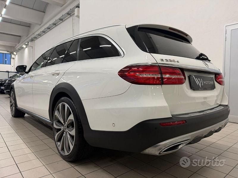Usata Mercedes E220 All-Terrain Premium 194 CV (142 kW) 2018 Bianco Station wagon
