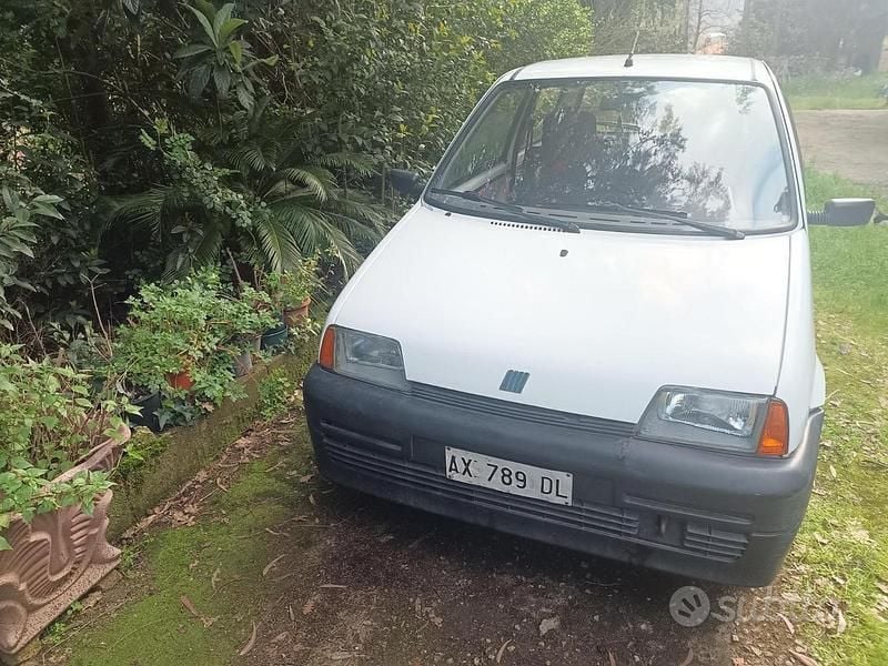 Usata Fiat Cinquecento 39 CV (28 kW) 1998 Utilitaria