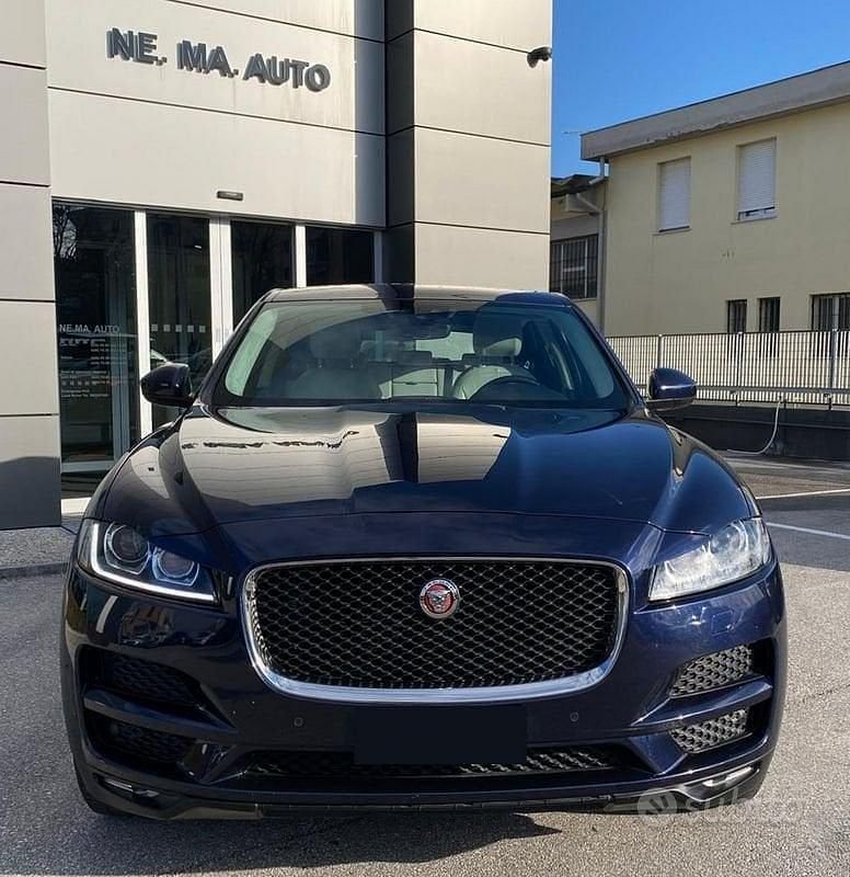 Usata Jaguar F-Pace Prestige 180 CV (132 kW) 2019 Blu SUV
