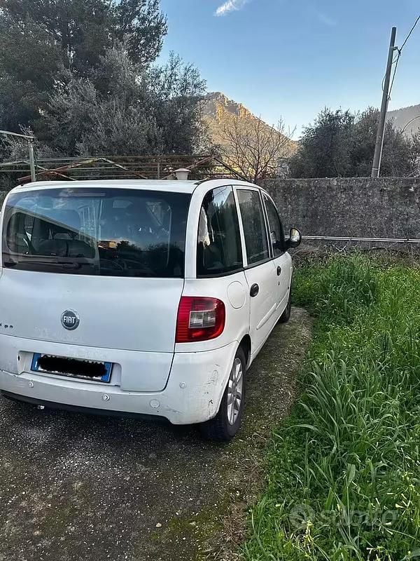 Usata Fiat Multipla Dynamic 120 CV (88 kW) 2008 Bianco Monovolume