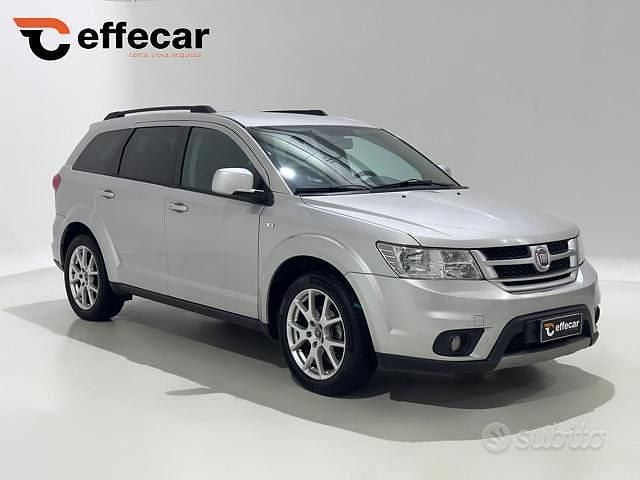 Usata Fiat Freemont Lounge 140 CV (102 kW) 2012 Bianco SUV