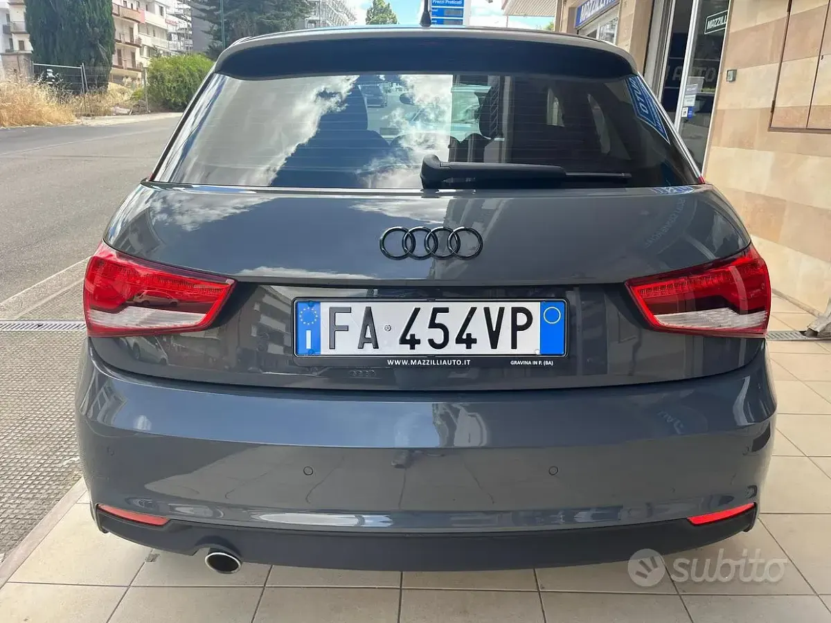 Usata Audi A1 S-Line 90 CV (66 kW) 2015 Grigio Utilitaria
