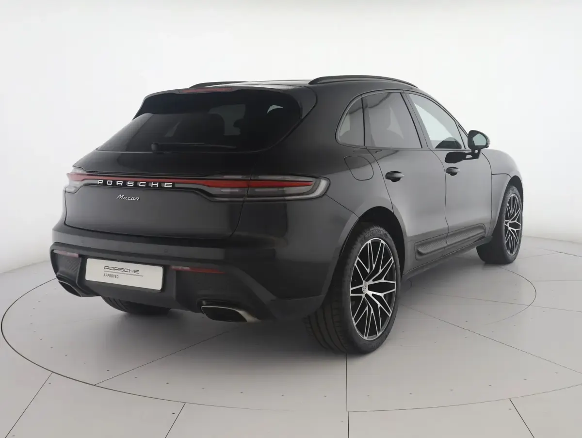 Usata Porsche Macan 265 CV (194 kW) 2023 A1 nero SUV