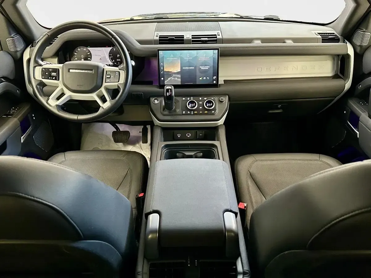 Occasion Land Rover Defender SE 249 ch (183 kW) 2023 Noir SUV