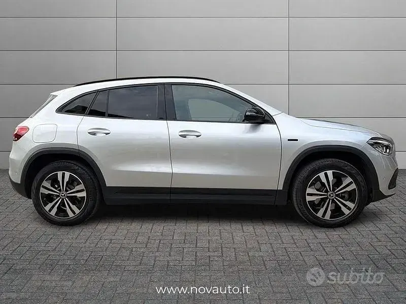 Usata Mercedes GLA250 160 CV (117 kW) 2021 Grigio SUV