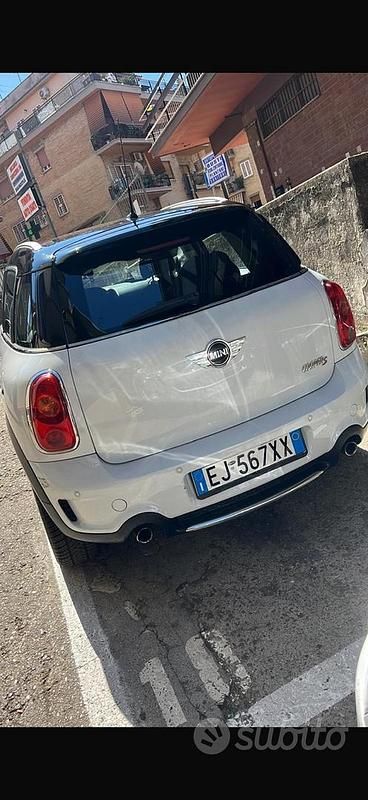 Käytetty Mini Cooper S Countryman 184 HP (135 kW) 2011 Valkoinen Katumaasturi