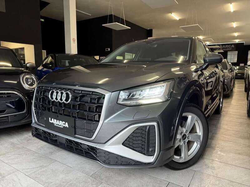 Grigio Usata 2024 Audi Q2 S-Line SUV | 23.900 € (Ottimo prezzo) - Immagine 1/4
