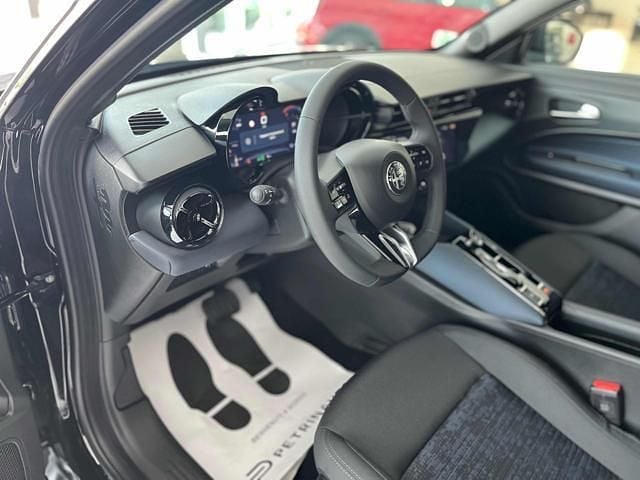 Nuova Alfa Romeo GT Junior 145 CV (106 kW) 2025 Nero SUV