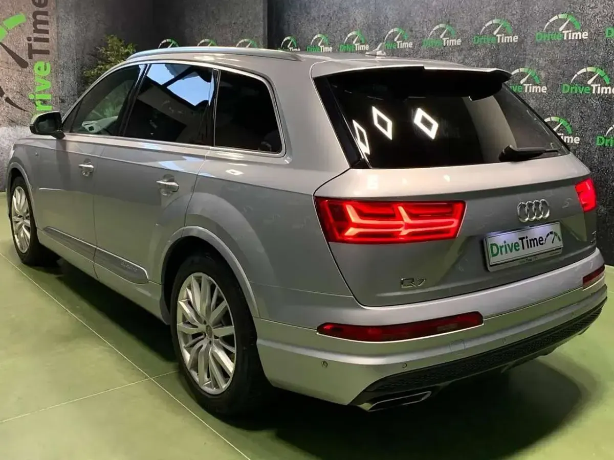 Usata Audi Q7 Business Plus 272 CV (200 kW) 2015 Argento SUV
