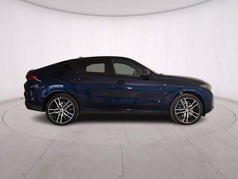 Usata BMW X6 M Sport 298 CV (219 kW) 2024 Blu SUV