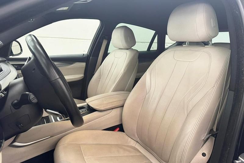 Usado BMW X6 Comfort Edition 249 HP (183 kW) 2018 Preto SUV