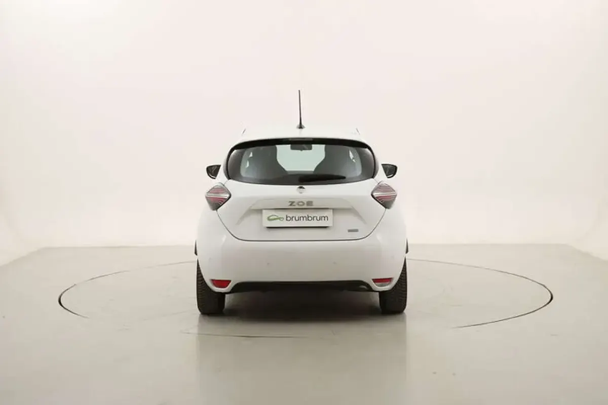 Usata Renault Zoe Life 50 kW (69 CV) 2022 Bianco Utilitaria