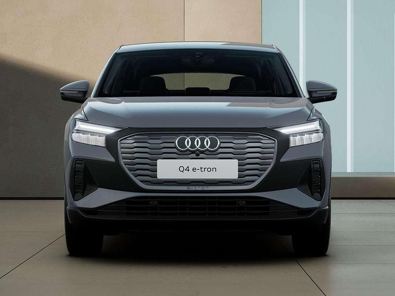 Usata Audi Q4 Sportback e-tron Business 210 kW (286 CV) 2024 Grigio selce SUV