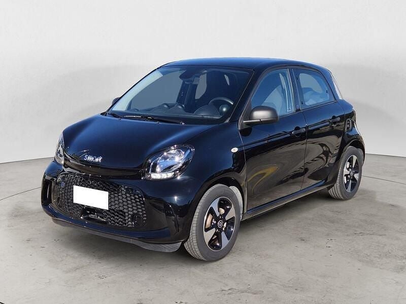 Usata Smart ForFour Electric Drive Passion 60 kW (82 CV) 2022 Nero Utilitaria