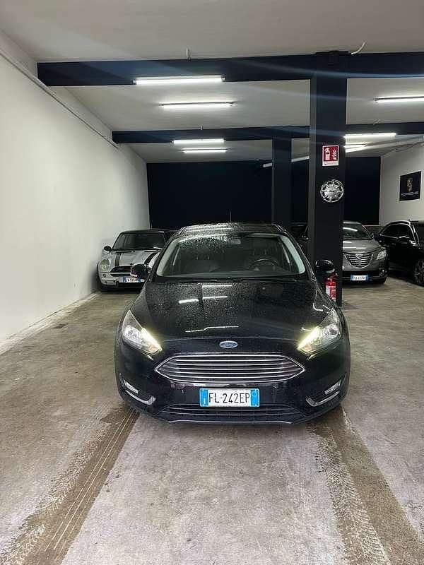 Usata 2017 Ford Focus Titanium Berlina | 8500 € (Buon prezzo) - Immagine 1/4