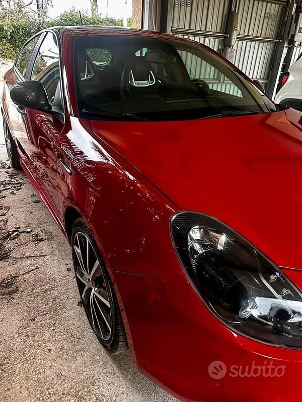 Usata Alfa Romeo Giulietta Veloce 241 CV (177 kW) 2016 Rosso Utilitaria
