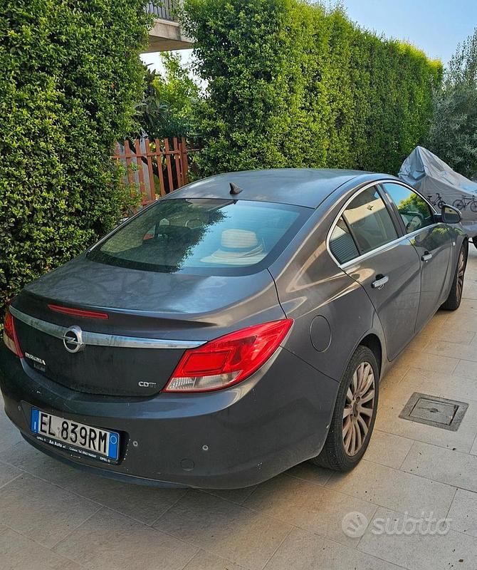 Usata Opel Insignia 160 CV (117 kW) 2012 Grigio Berlina