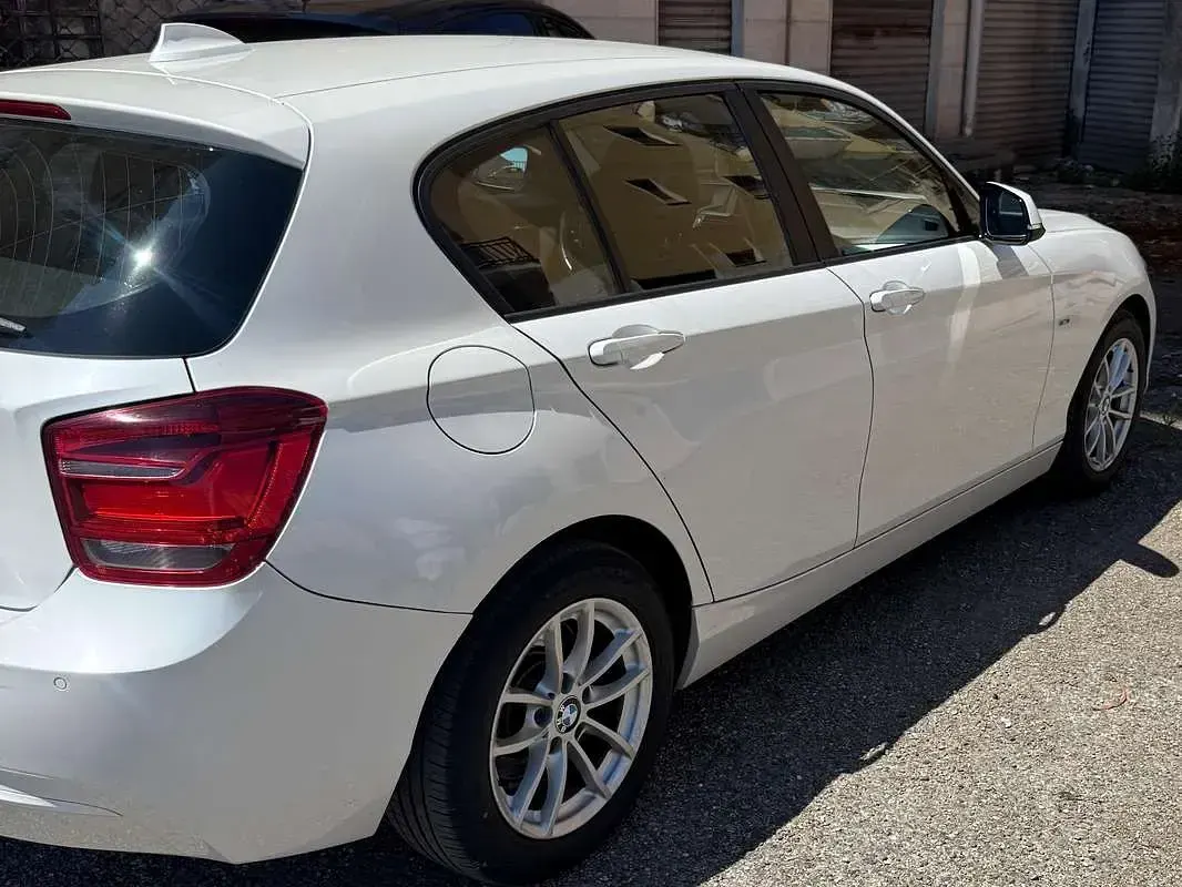 Usata BMW 118 143 CV (105 kW) 2013 Bianco Utilitaria