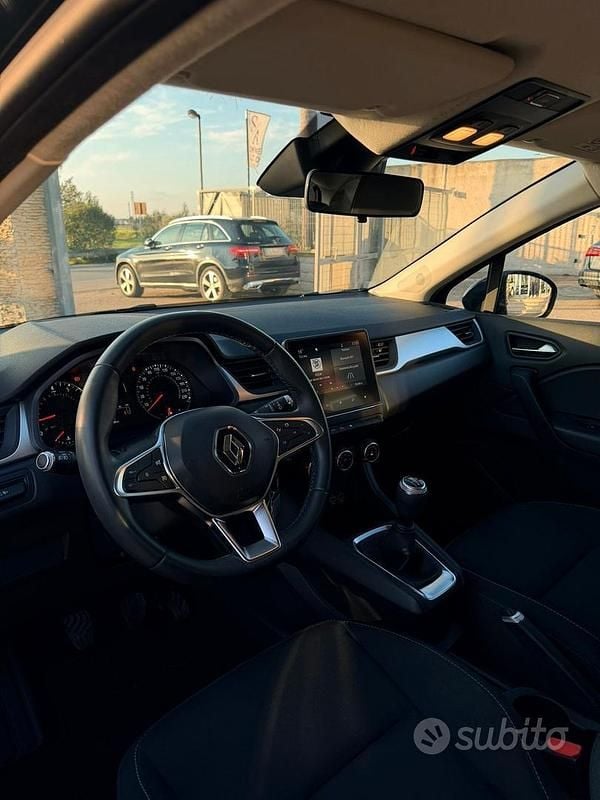 Usata Renault Captur Intens 100 CV (73 kW) 2020 Grigio SUV