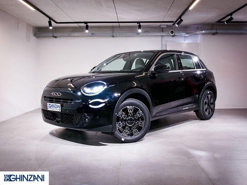 Uusi Fiat 600 Pop 101 HP (74 kW) 2026 Musta Katumaasturi