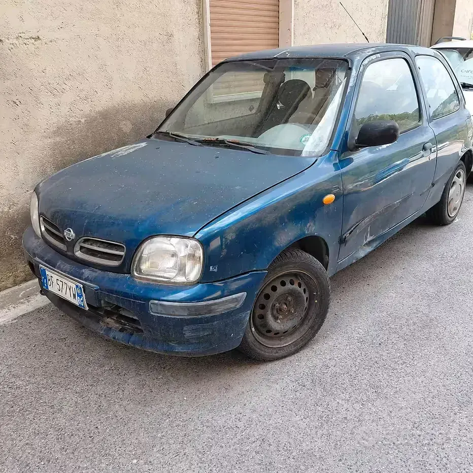 Usata Nissan Micra 60 CV (44 kW) 2000 Bluazzurro Utilitaria