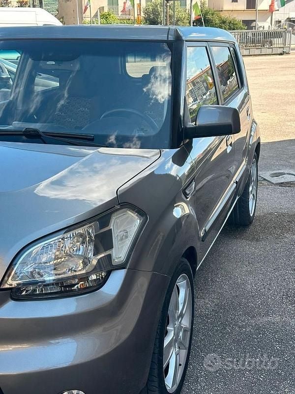 Usata Kia Soul 128 CV (94 kW) 2009 Marrone SUV
