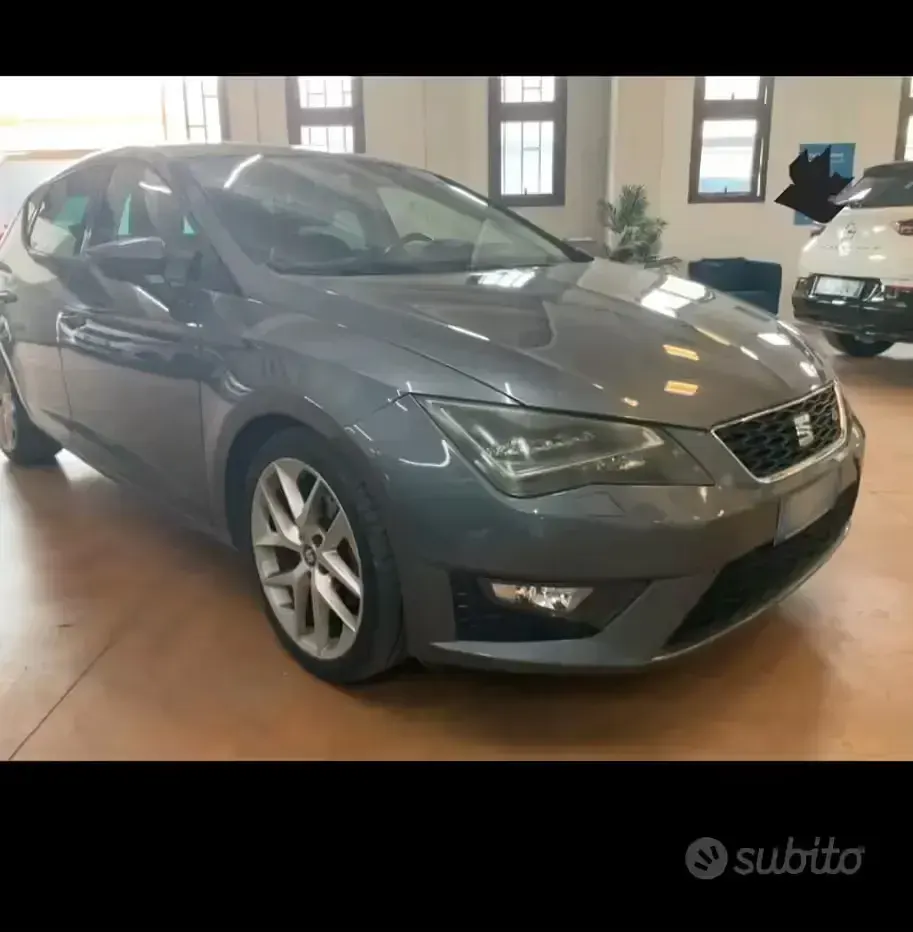 Usata Seat Leon FR 150 CV (110 kW) 2014 Grigio Berlina