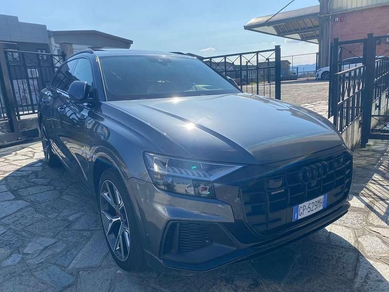 Usata Audi Q8 S-Line 286 CV (210 kW) 2023 Grigio SUV