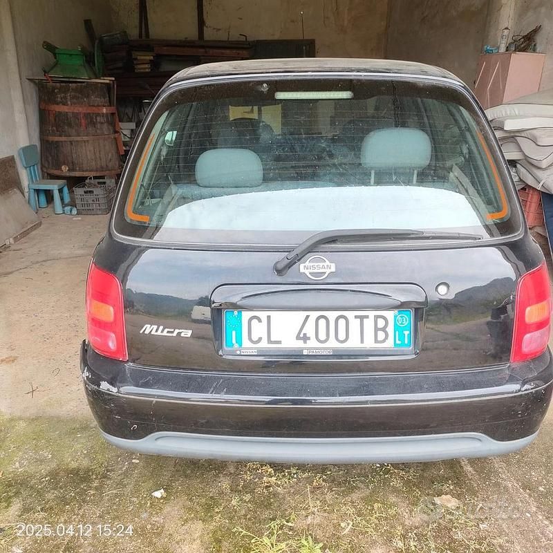 Usata Nissan Micra 2004 Nero Utilitaria