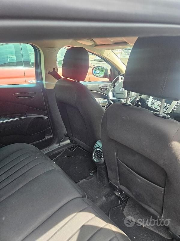 Usata Lancia Delta 2012 Grigio Utilitaria