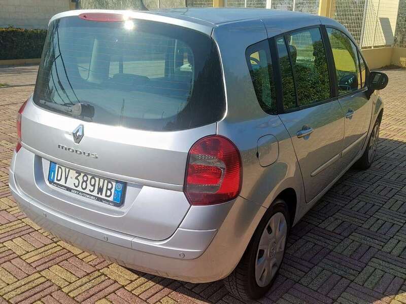 Usato 2009 Renault Grand Modus 1.1 LPG_Hybrid 75 CV (4.950 €)